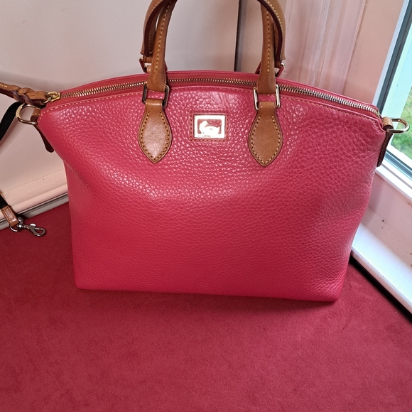 Dooney & Bourke Handbags - Dooney&Bourke Pink Soft Leather 💗 Bag Great Condition